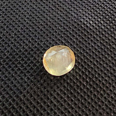 Natural Sri Lankan / Ceyloni Yellow Sapphire - 6.23 Carat