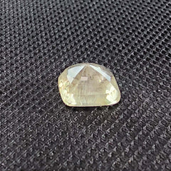 Natural Sri Lankan / Ceyloni Yellow Sapphire - 7.77 Carat