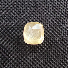Natural Sri Lankan / Ceyloni Yellow Sapphire - 8.48 Carat