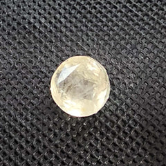 Natural Sri Lankan / Ceyloni Yellow Sapphire - 6.48 Carat