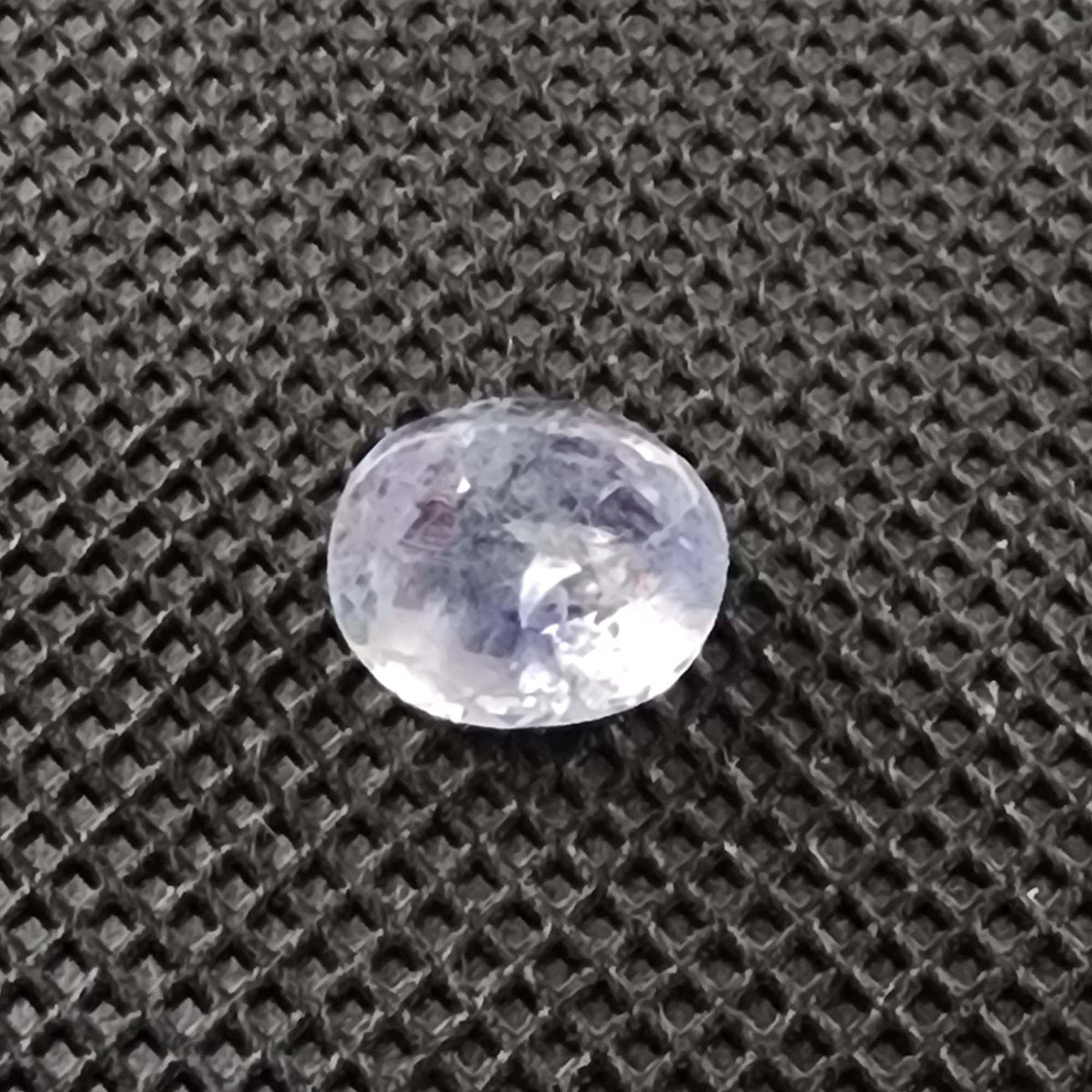 Natural Sri Lankan / Ceyloni Blue Sapphire (Neelam) - 5.67 Carat