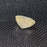 Natural Sri Lankan / Ceyloni Yellow Sapphire - 7.77 Carat