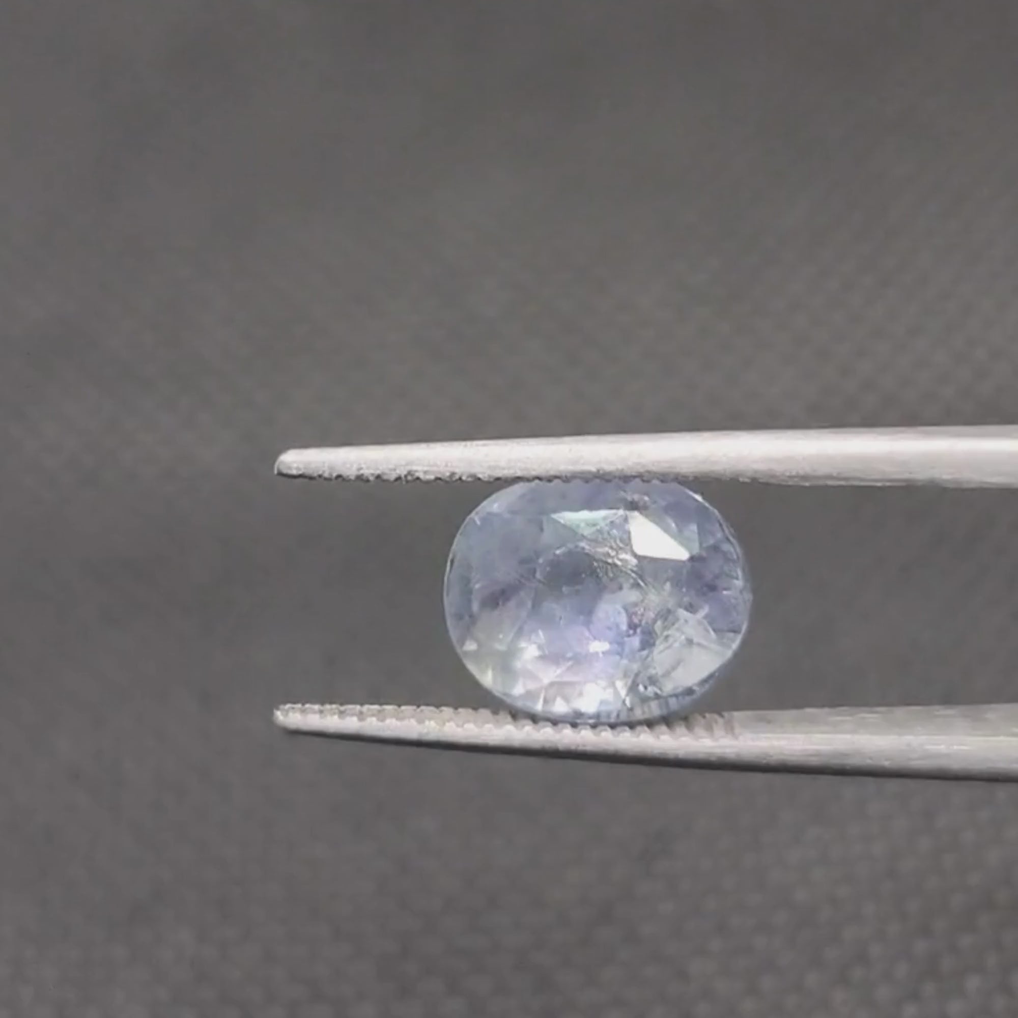 Natural Sri Lankan / Ceyloni Blue Sapphire (Neelam) - 5.67 Carat